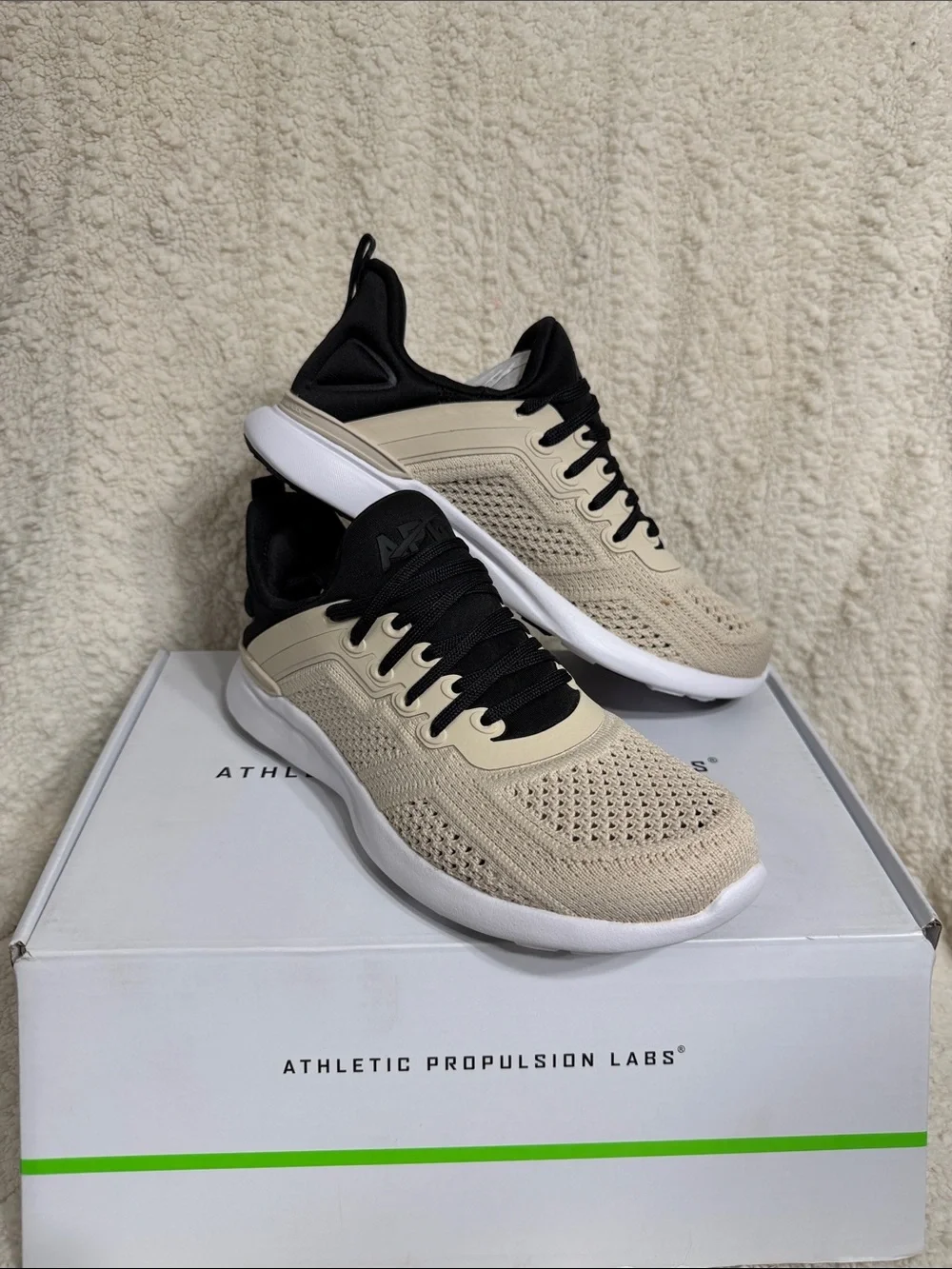 Women’s APL Techloom Tracer - Beach/Black/White